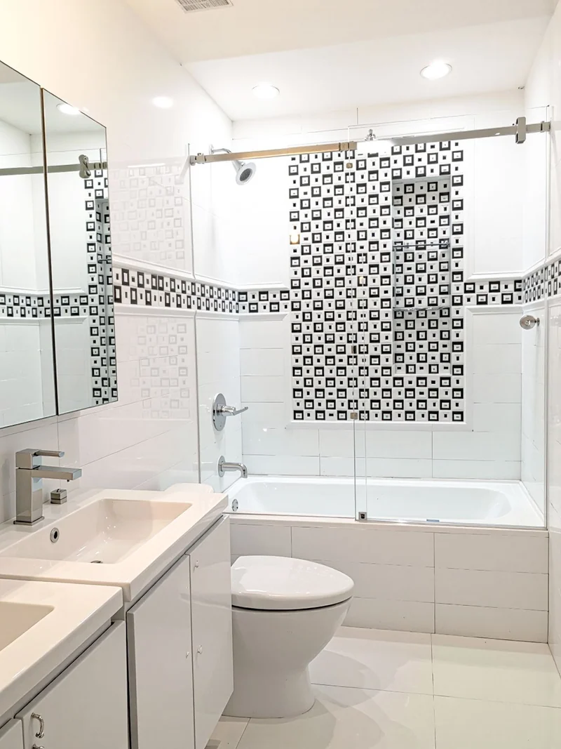 15 Louis Place, Brooklyn, NY 11233 — archive photograph