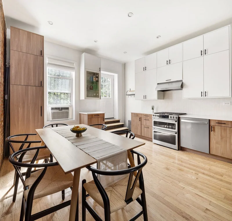 282 Kosciuszko Street, Brooklyn, NY 11221 — archive photograph
