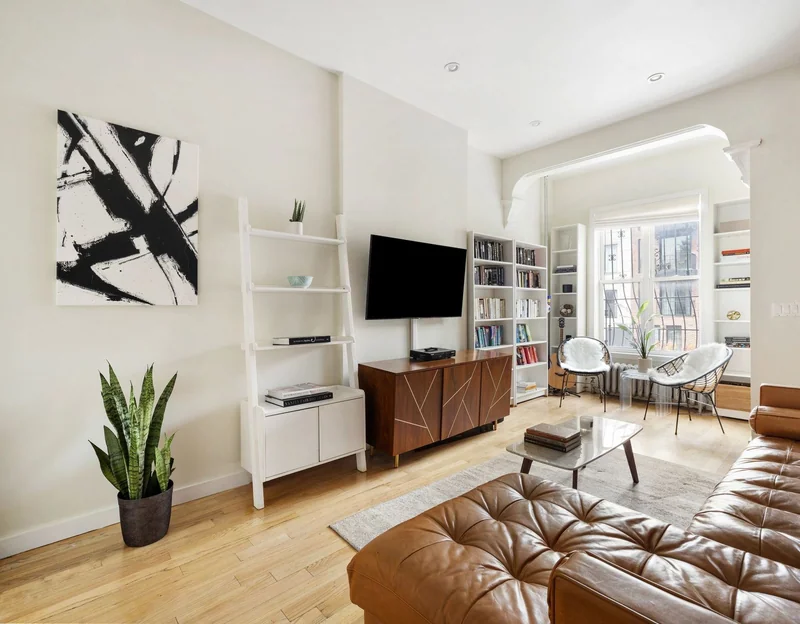 282 Kosciuszko Street, Brooklyn, NY 11221 — archive photograph