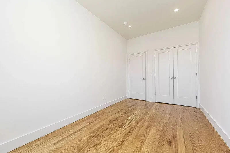 421 Ridgewood Avenue, Brooklyn, NY 11208 — archive photograph