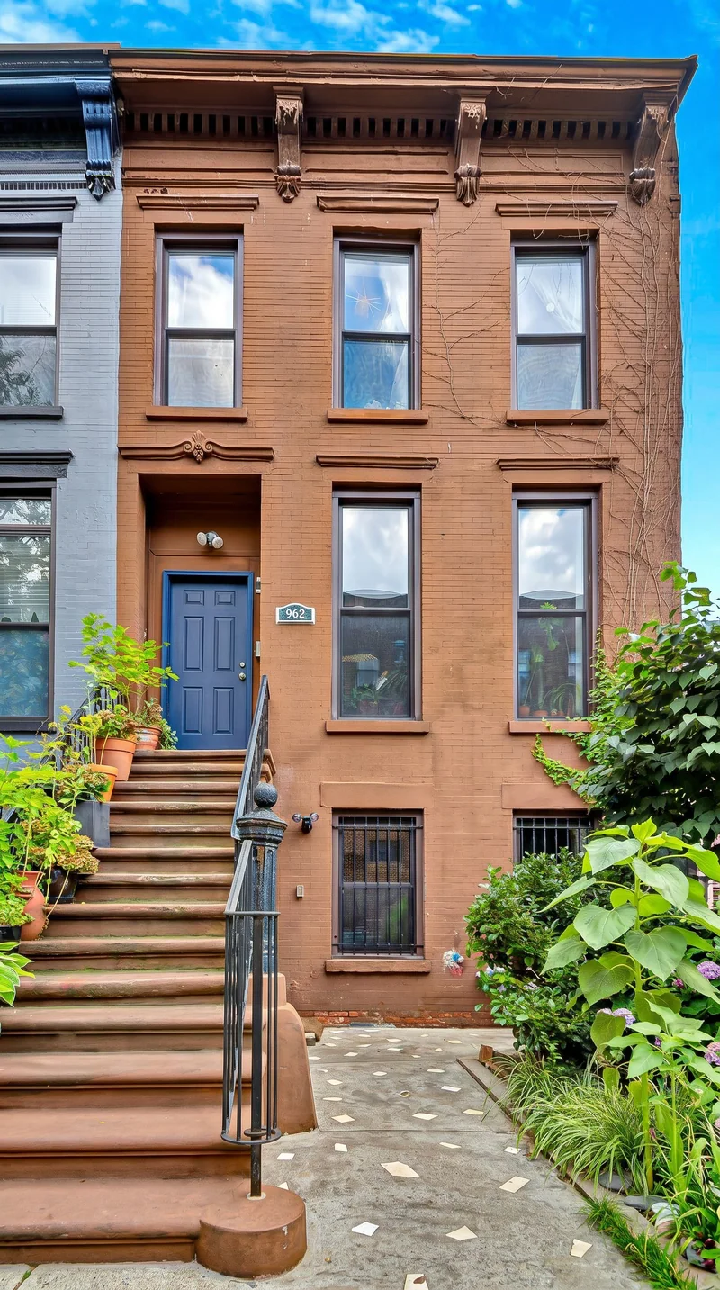 962 Gates Avenue, Brooklyn, NY — archive photograph