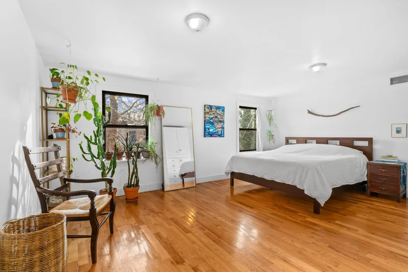 962 Gates Avenue, Brooklyn, NY — archive photograph